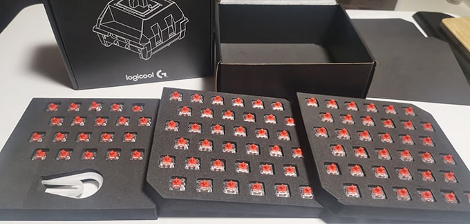 ロジクールゲーミングキーボードのおすすめ第1位 Logicool G PRO Xの別売りGX REDスイッチ