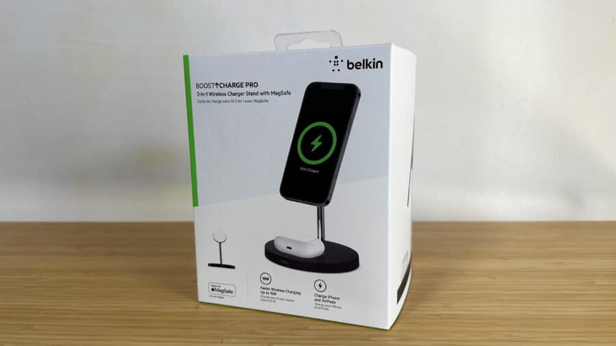 Belkin boost charge pro 2-in-1のパッケージ