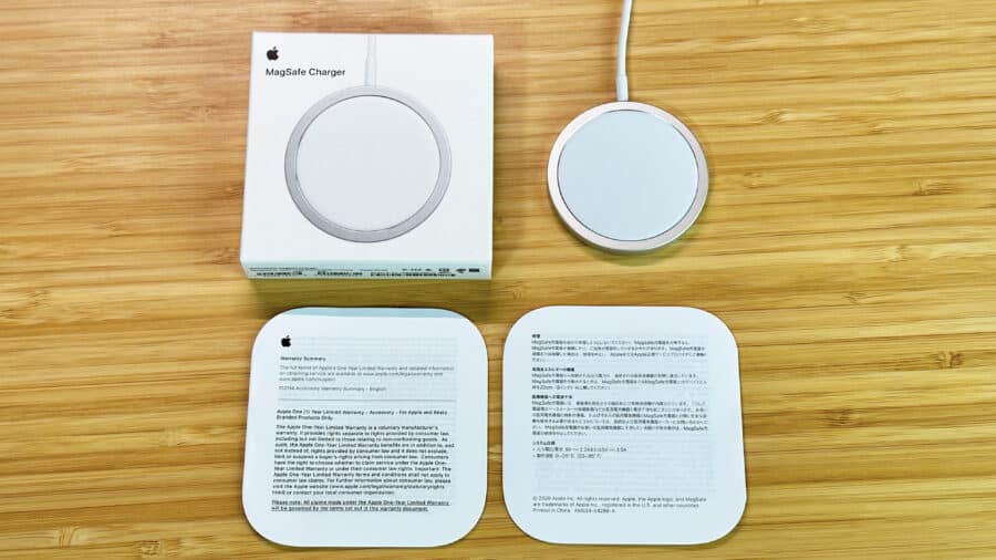 Apple純正 MagSafe充電器の付属品